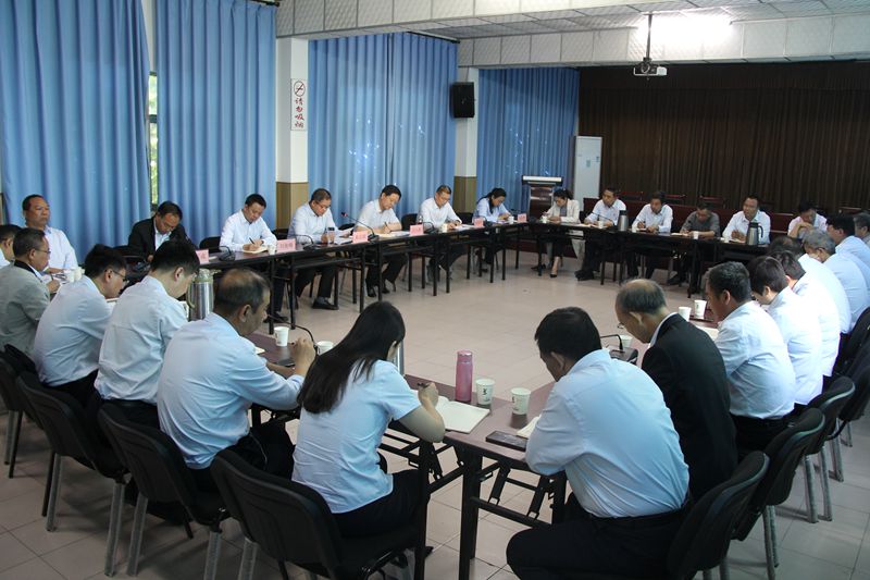 博農(nóng)集團(tuán)學(xué)習(xí)習(xí)近平總書(shū)記在廣西考察時(shí)的講話(huà)精神  傳達(dá)全市財(cái)政（國(guó)資）黨風(fēng)廉政建設(shè)工作會(huì)議精神